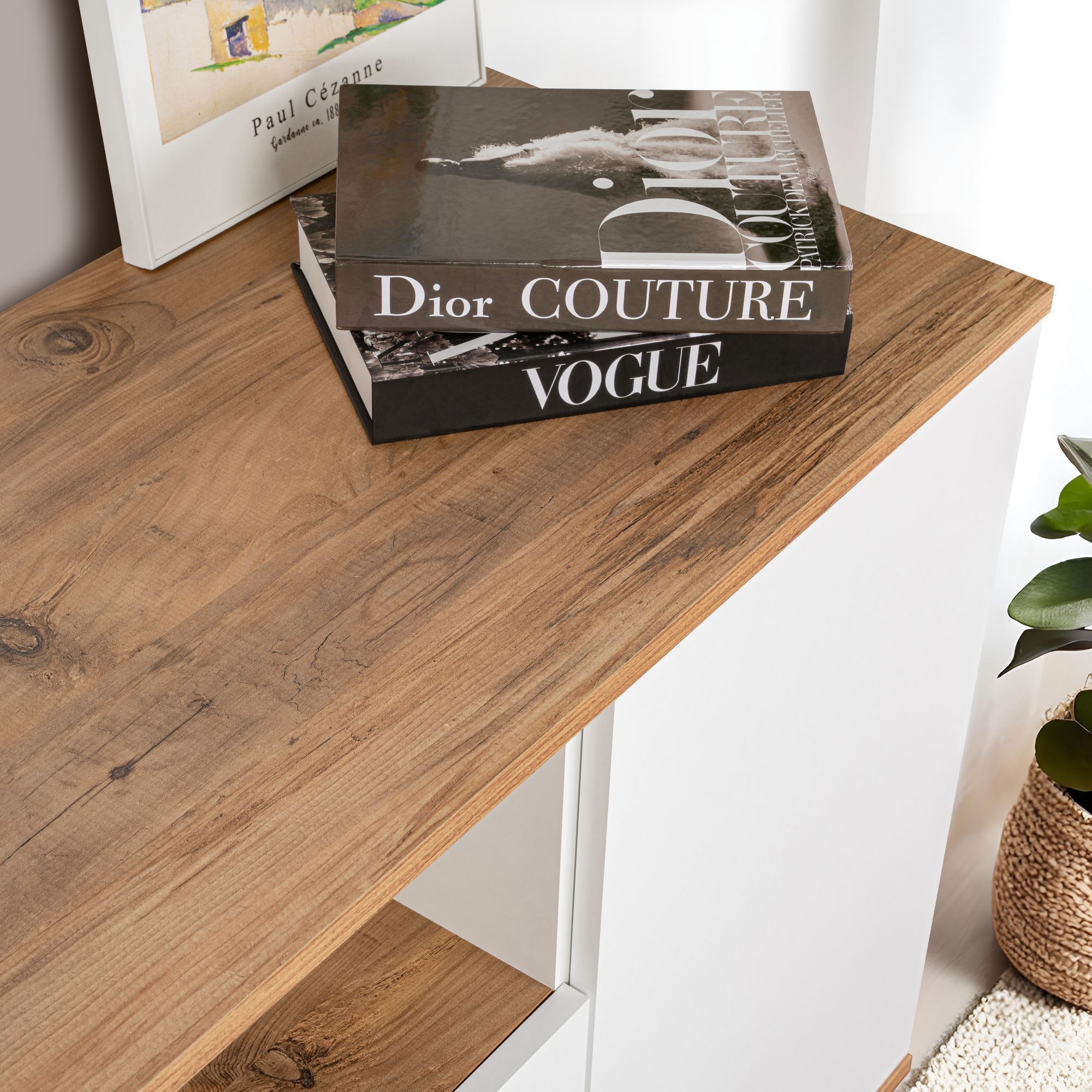 Komoda Arista – biela, atlantická borovica