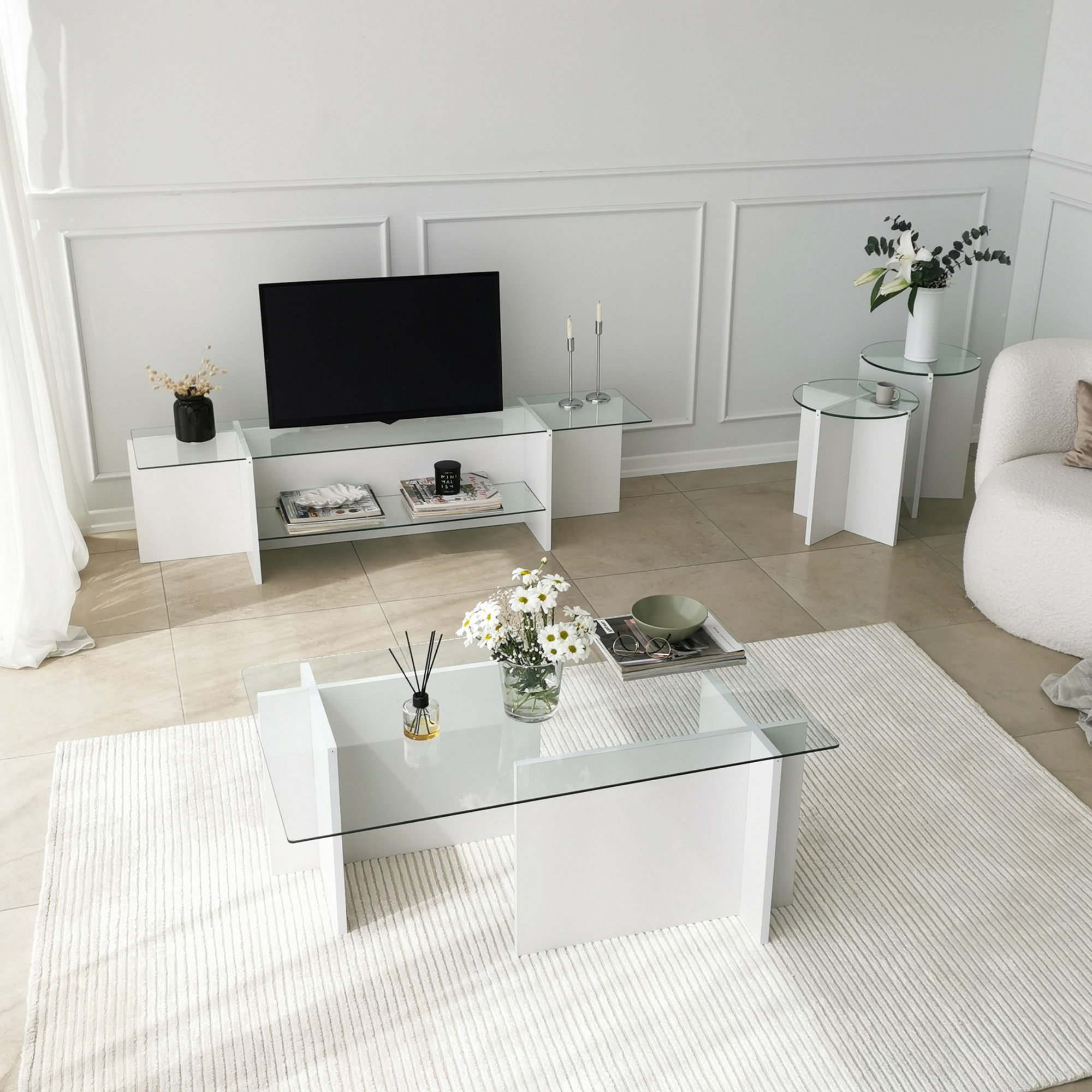 Lily – biela